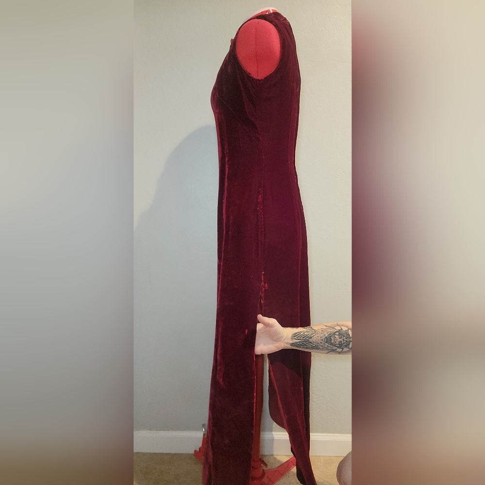 Vintage 1980's Asian Influenced Red Velour Dress - Picture 5 of 11